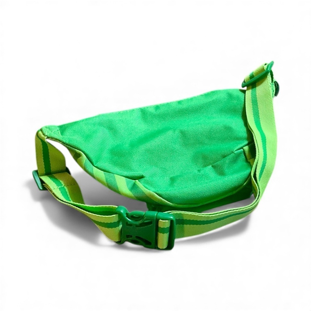 St. Patrick’s Day Parade Essentials - Picture 4 of 7